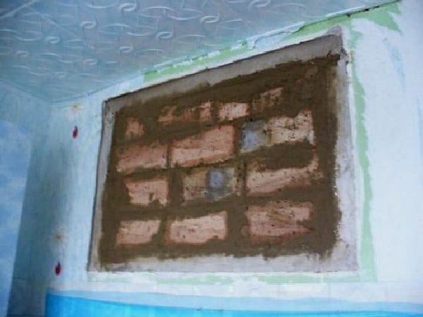 Владельцы часто закрывают такие окна