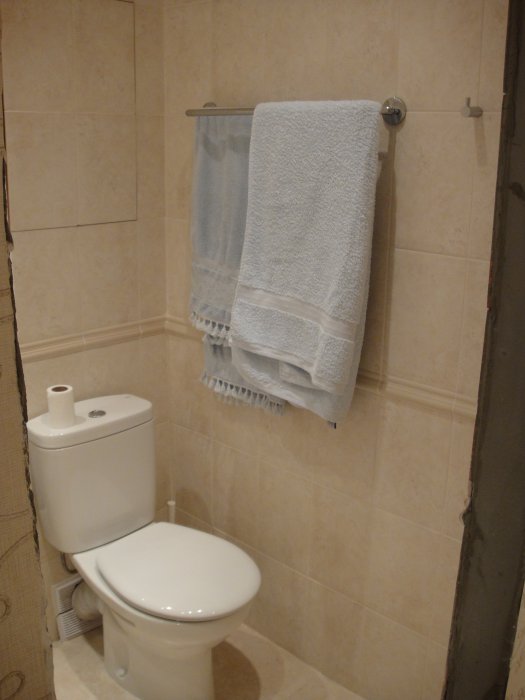 Установлен унитаз