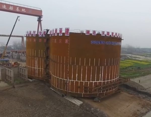 Коффердамы могут заранее полностью собирать