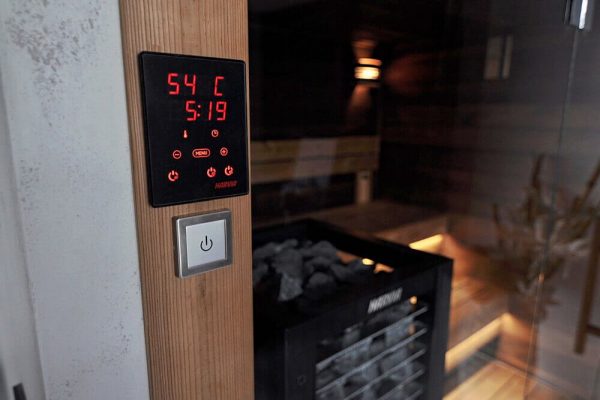 Усадка закрывает швы между брусьями